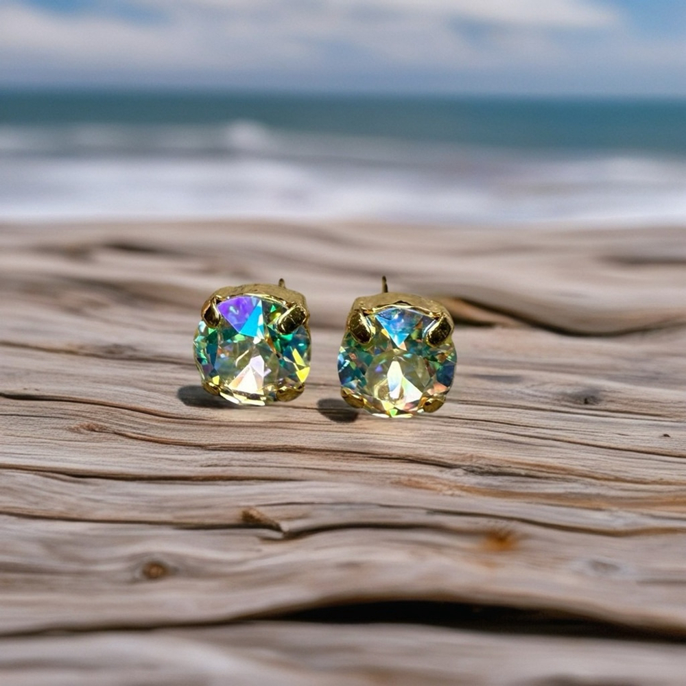 Handcrafted earrings with Swarovski crystal with sparkly crystals